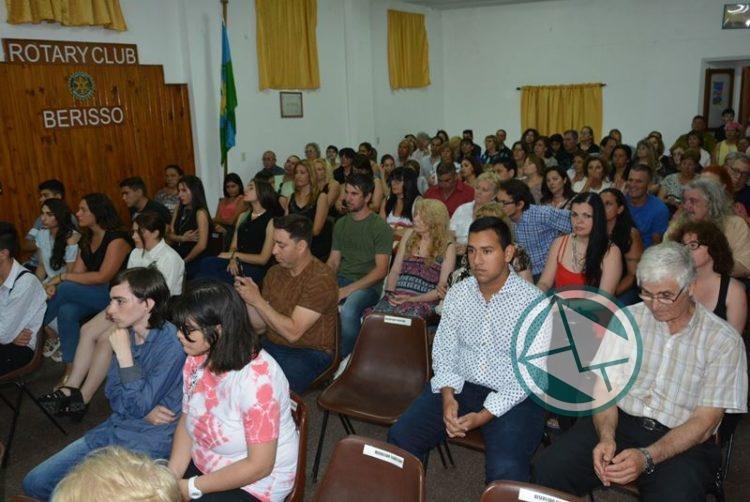 Entrega de medallas a los mejores promediosde Berisso