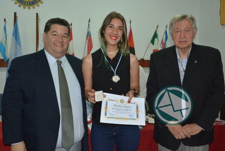 Entrega de medallas a los mejores promediosde Berisso