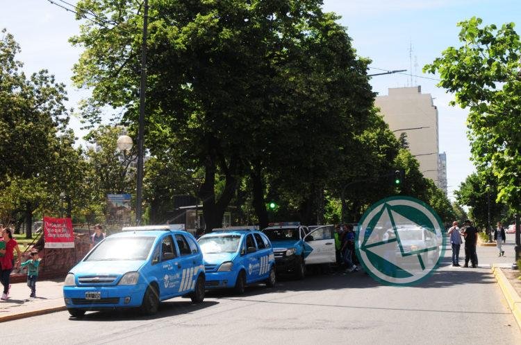 Montaron un operativo contra los vendedores callejeros en La Plata Montaron un operativo contra los vendedores callejeros en La Plata