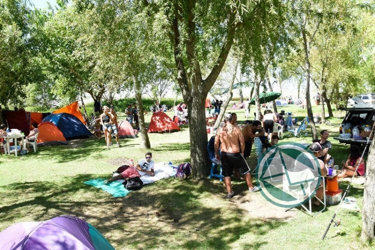 Gran afluencia de visitantes durante el fin de semana en la Playa La Balandra