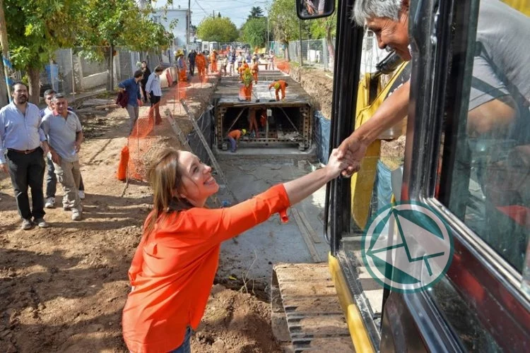 Vidal pasó en San Miguel por las obras sobre el arroyo Los Berros