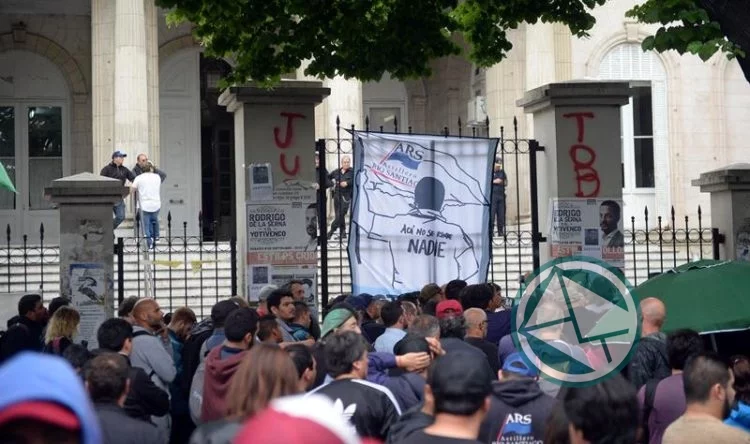 Contragolpe judicial y silencio de los sindicalistas de Astillero Río Santiago