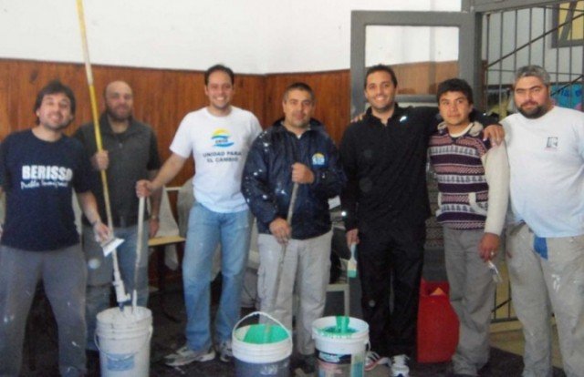 Mincarelli UNICA realizó jornada de pintura en el Instituto 202 2 e1411859017870