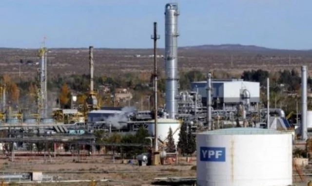 Convocatoria a PyMEs del distrito para ser proveedores de YPF image0013