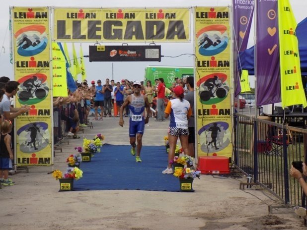400 atletas participaron del triatlón de #Ensenada 3