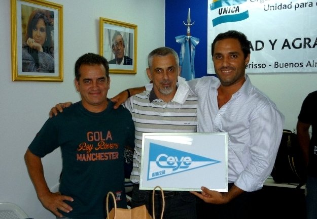 Agradecimiento del CEyE a Juan Mincarelli CEyE Mincarelli 1