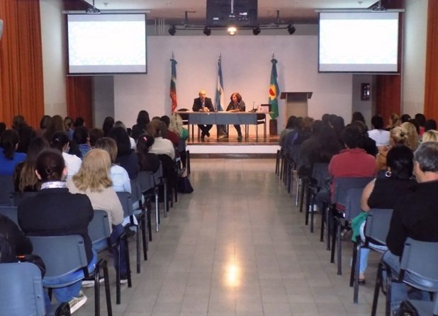 Más de 100 personas iniciaron el Curso de Vacunación 2015 de Región Sanitaria XI A