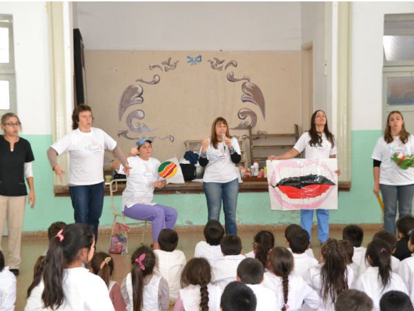 "Sonrisas Responsables" en la Escuela Nº 9 de #Berisso image00110