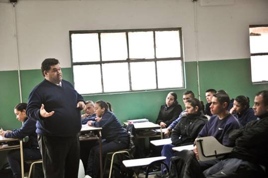 Encuentro de Nedela con los cadetes de la Policía Local de Berisso