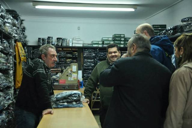 Jorge Nedela recorrió en campaña comercios en el centro de Berisso