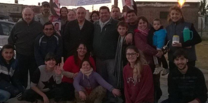 Siguen las recorridas @Nedela2015 junto a los vecinos del Barrio Juan B. Justo de #Berisso