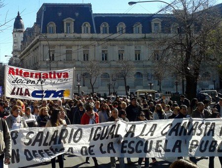 No inicio de clases y paros docentes en 6 provincias