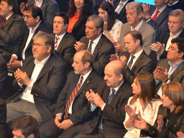 Slezack junto a Scioli en presentación de Boleto Estudiantil