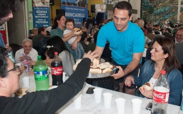 Berisso: Juan Mincarelli realizó un almuerzo con fiscales