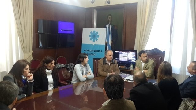 Concejales de #LaPlata del FpV se reunieron con @PabloBruera para analizar el avance de las obras hidráulicas