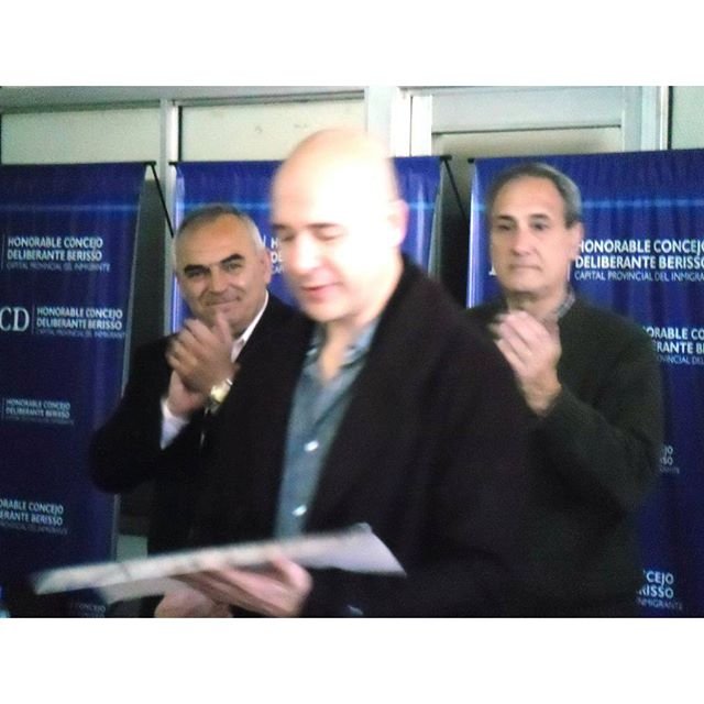 El Concejo Deliberantes de Berisso en la Segunda Sesión Especial declaró CiudadanoDestacado al músico MarceloGimenez por su trascendencia a nivel nacional en el jazz, folclore y el rock, representando a la CapitalProvincialdelInmigrante