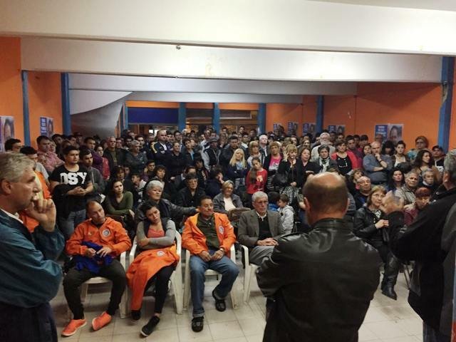 Plenario del FpV de Berisso por la campaña de Scioli Presidente al ballotage 22N Plenario del FpV de Berisso por la campaña de Scioli Presidente al ballotage 22N