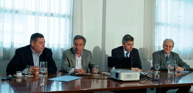 Senadores debatieron sobre propuestas para mejorar la competitividad de las Pymes Senadores debatieron sobre propuestas para mejorar la competitividad de las Pymes