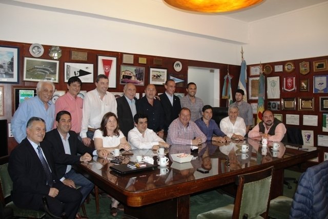 #MarioSecco reunió intendentes y excandiatos K para campaña al #Balotaje