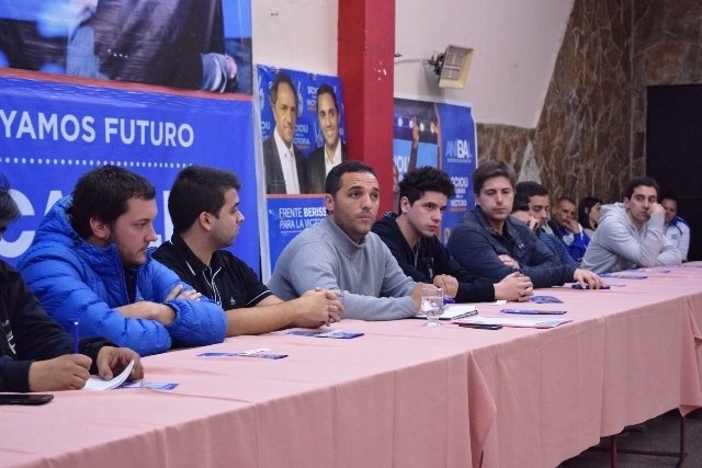 @JuanMincarelli quiere ser el intendente #Cool de los jóvenes