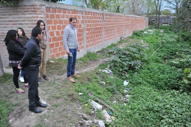 @JulioGarro recorrió Villa Elvira y fustigó que la obras hidráulicas nunca llegaron @JulioGarro recorrió Villa Elvira y fustigó que la obras hidráulicas nunca llegaron