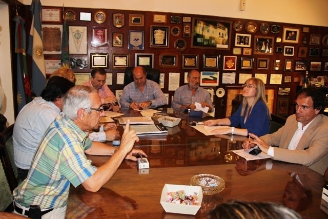 Licitación topadora para el Municipio de Ensenada