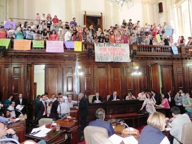 Sin Quórum en el Concejo Platense se aprobó cesiones de tierra y el aumento de taxi