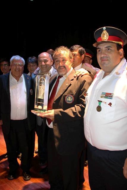 Se corrió de fecha los Premios Depor por los Fuerte Barragán 2015