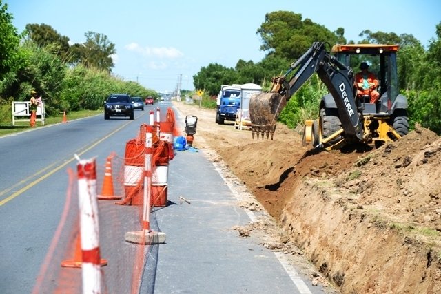 Avanzan obras del acueducto que proveerá de agua potable a Los Talas