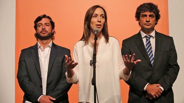 "Cables pelados" entre Lacunza y Salvai por designaciones de directores provinciales