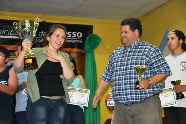 Por tercer año consecutivo el "Olmi Filgueira de Oro" fue para la ajedrecista Paola Guzmán