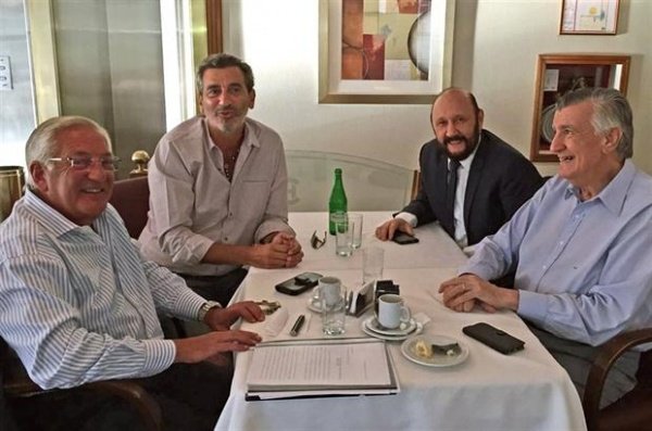 Éramos muchos y volvió Randazzo Éramos muchos y volvió Randazzo