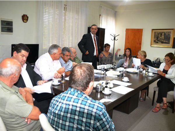 El intendente convocó a los presidentes de los bloques del Concejo Deliberante El intendente convocó a los presidentes de los bloques del Concejo Deliberante