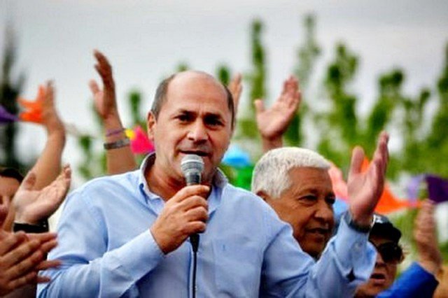 Secco a la provincia: "estos pretenden que van por mi... pero a ver si yo voy por ellos" Secco a la provincia: "estos pretenden que van por mi... pero a ver si yo voy por ellos"