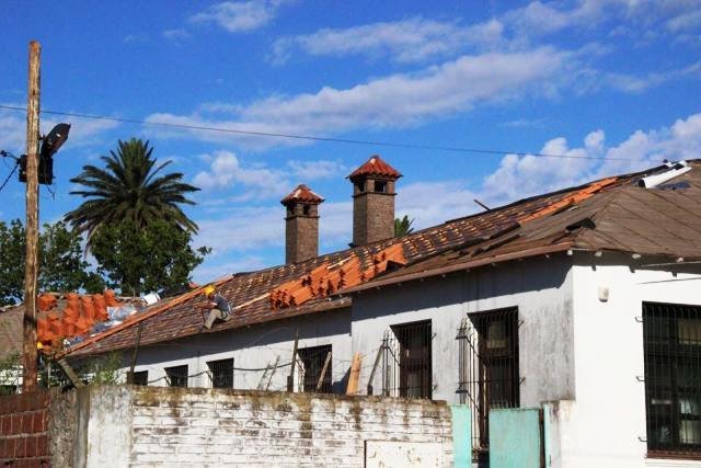 Una escuela de Punta Lara sin clases ni techo Una escuela de Punta Lara sin clases ni techo