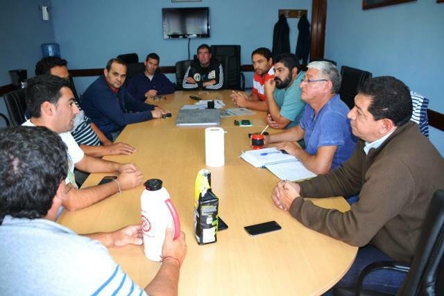 ATE Ensenada reiteró apoyo a despedidos de TecPlata junto a Garaza ATE Ensenada reiteró apoyo a despedidos de TecPlata junto a Garaza