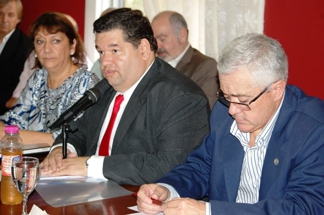 Una Apertura de Sesión con poco brillo Una Apertura de Sesión con poco brillo