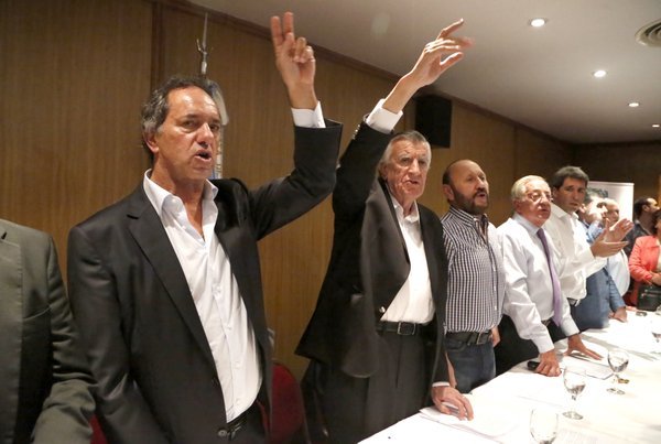 PJ se escribe sin K: Gioja, Scioli y Caló… el resto está abierto