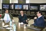 Recorrida de Nedela en la Refinería YPF