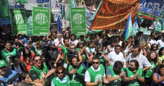 Sin ofertas, se reabrió la paritaria estatal y desde ATE dicen que fue una “farsa” Sin ofertas, se reabrió la paritaria estatal y desde ATE dicen que fue una “farsa”