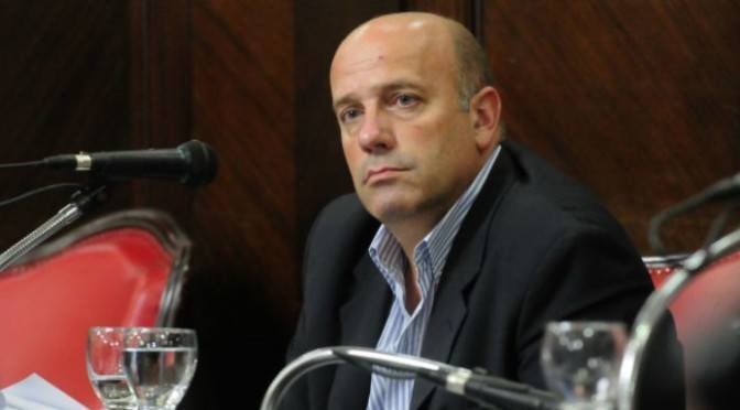 De Leo, a los que cuestionan el liderazgo de Vidal: “Se ponen sacos que no les corresponden” De Leo, a los que cuestionan el liderazgo de Vidal: “Se ponen sacos que no les corresponden”