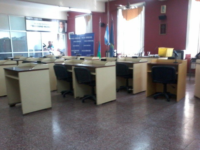 Concejo Deliberante divido, pero no se removió a los municipales que pidió Nedela