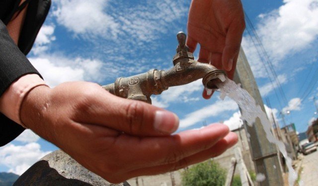 Proponen que el Municipio de La Plata garantice agua potable donde no haya servicio