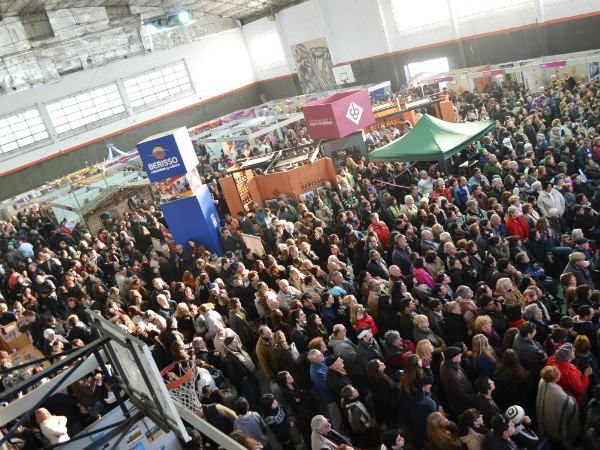 Artesanos de Berisso no participan de la Fiesta del Vino por "desinteligencias" con Producción