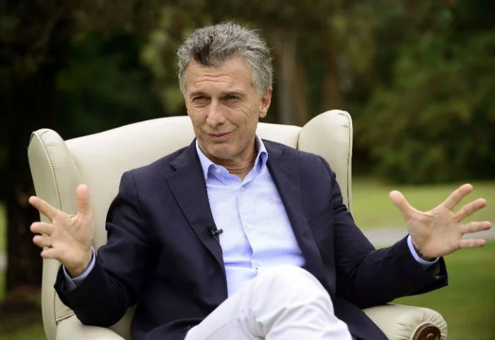 “Si estás en remera y en patas en invierno estas consumiendo energía de más” “Si estás en remera y en patas en invierno estas consumiendo energía de más”