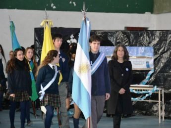 Acto Escolar por los 200 años de Independencia galeria5