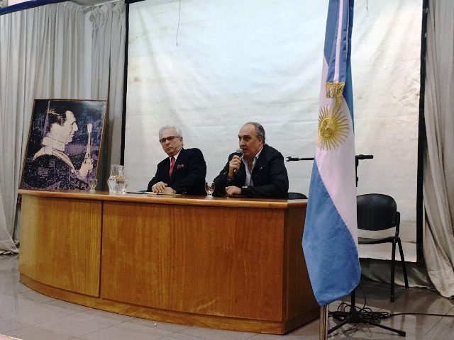 Borgini en la charla “Encrucijada del Bicentenario de la Independencia”