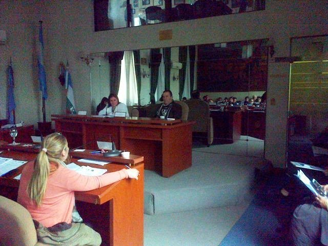 HCD de Ensenada: Piden informe a YPF sobre la antorcha y desconfían del OPDS de controlarlo
