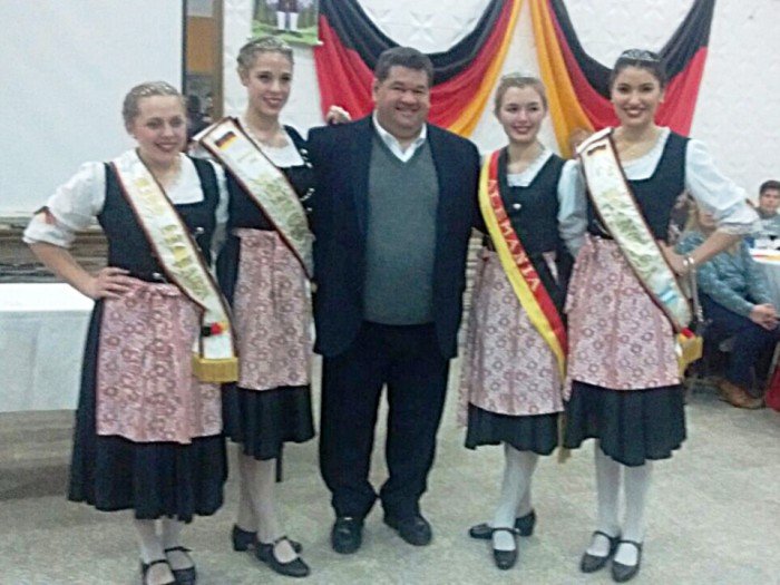 Nedela participó de la elección de la Reina de la Colectividad Alemana