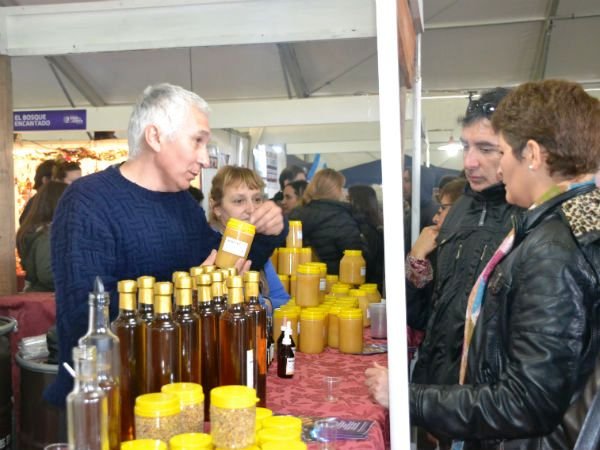 Con record de público y ventas finalizó la 13ª Fiesta del Vino de la Costa en Berisso